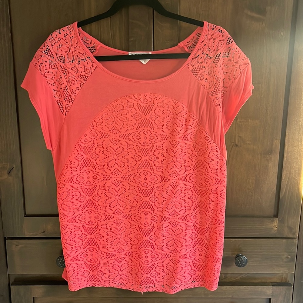 Carol Rose Lace Detail Top
